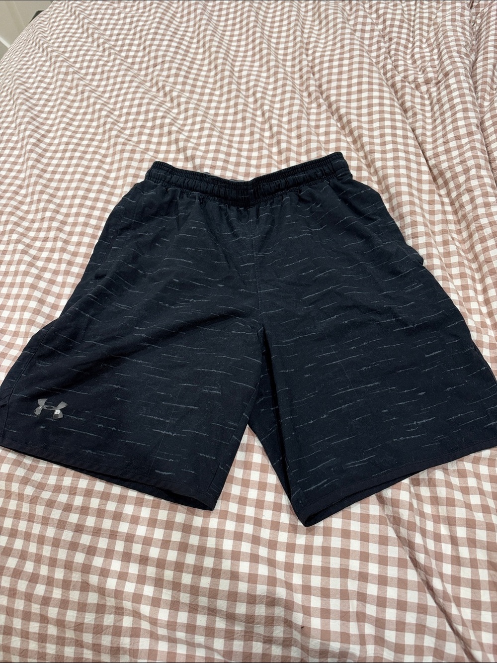 Under Armour Men’s Black Heathered Athletic Shorts